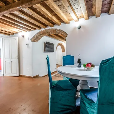 Апартаменты Hoslty-suite L'arancio-enjoy The Historical Center