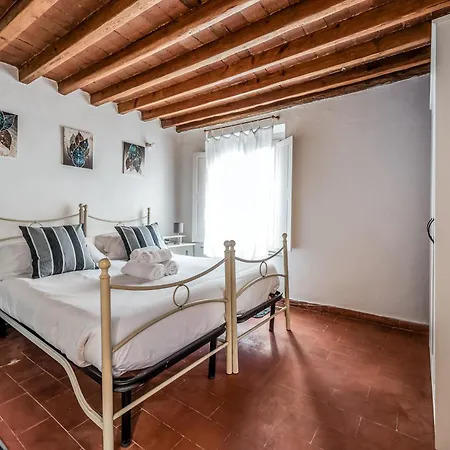 Апартаменты Hoslty-suite L'arancio-enjoy The Historical Center